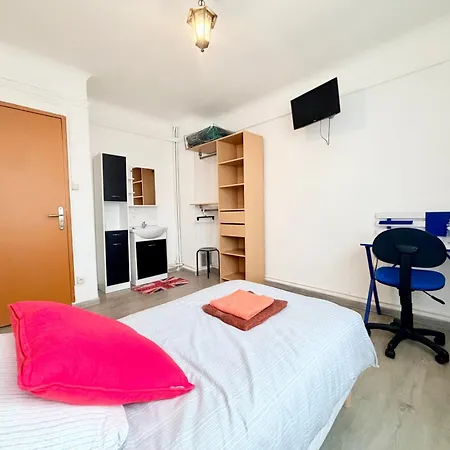 Apartman Au Premier Ferrie Calais